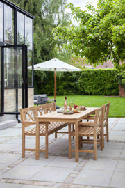 Rosenborg sæt - tre-personers bænk, to stole & bord - teak