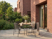 Ellen & Mood Classic sæt - bord Ø110 & fire stole - antracit