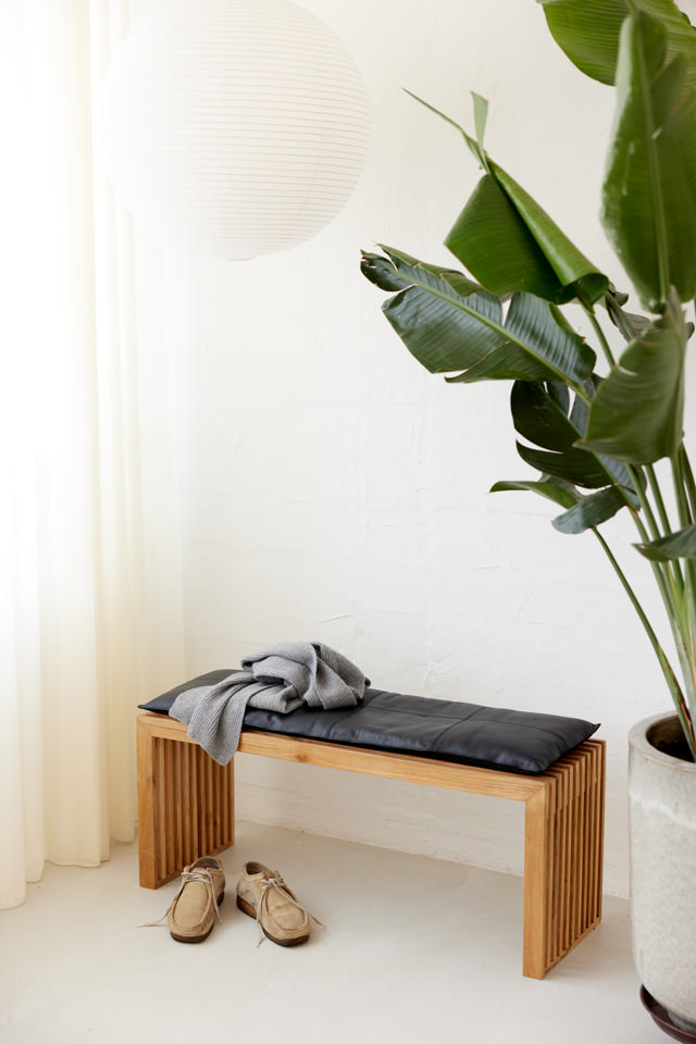 Rib tre-personers bænk - teak